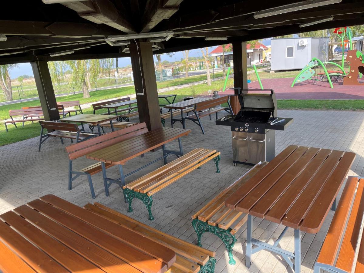 Tisza-To Apartmanpark Kiskore Exterior photo